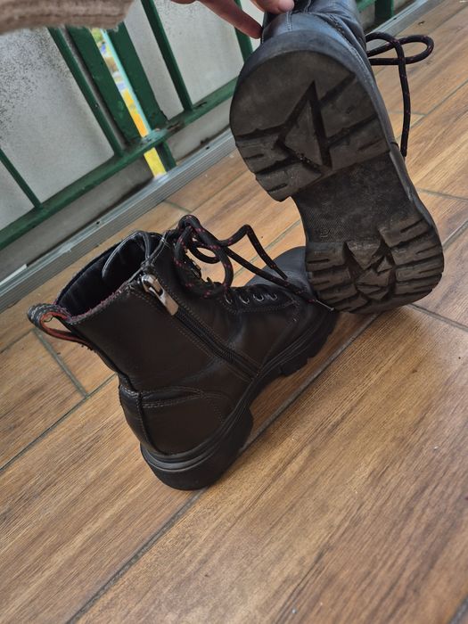 Buty zimowe Lasocki skórzane 37