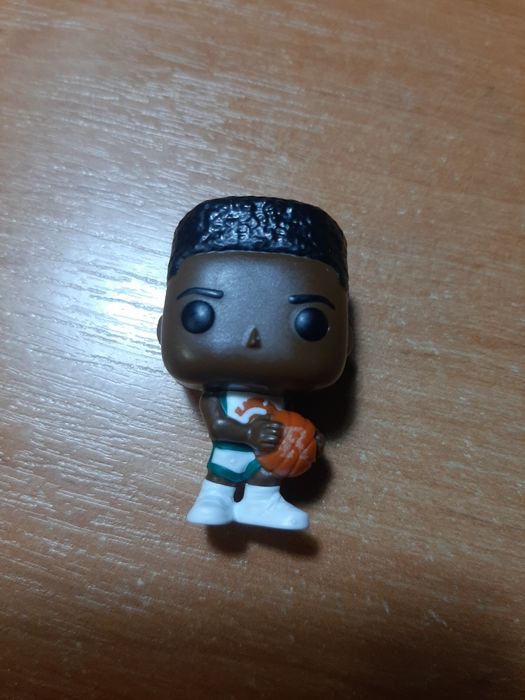 Фигурки очень странные дела