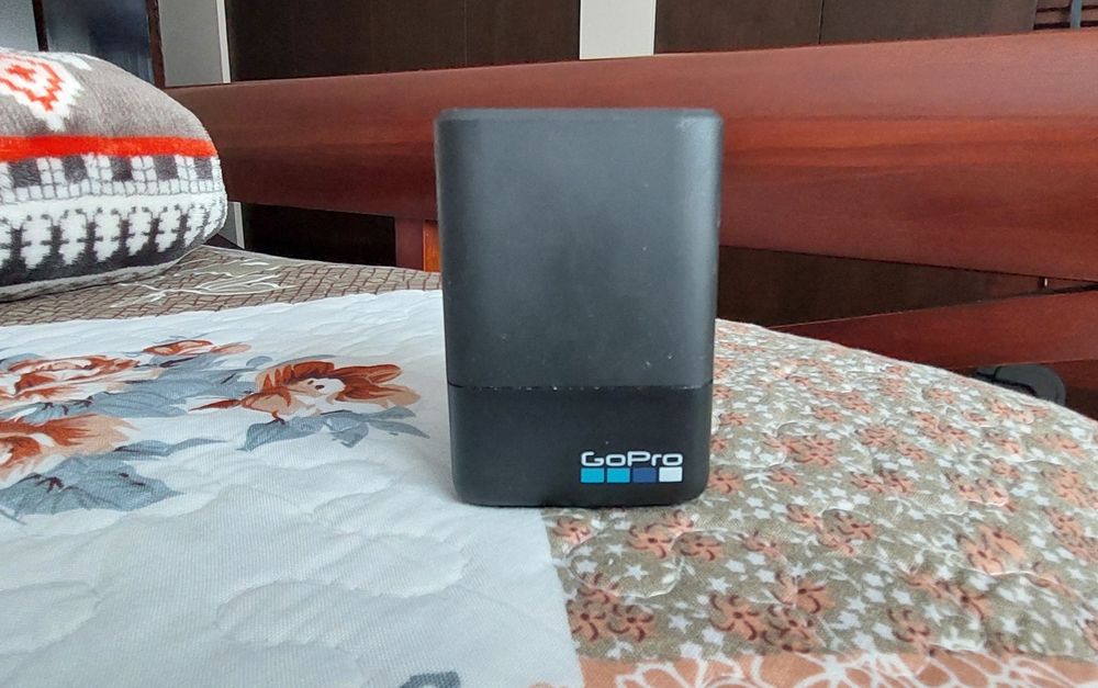 Зарядний пристрій та два акумулятори для GOPRO 5 6 7 8