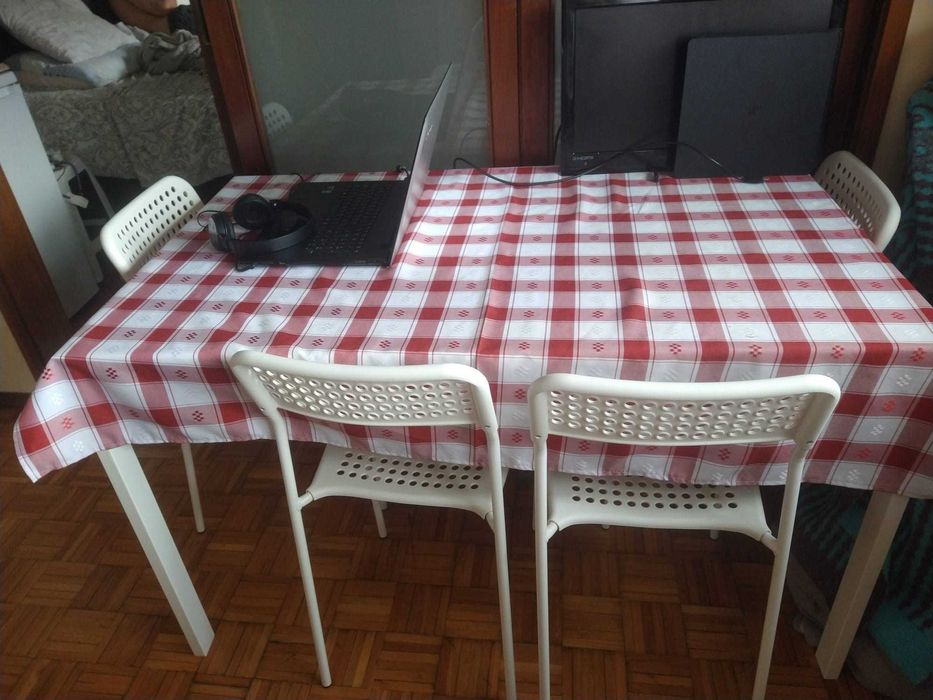 Dining table for 4 people64585476743554120