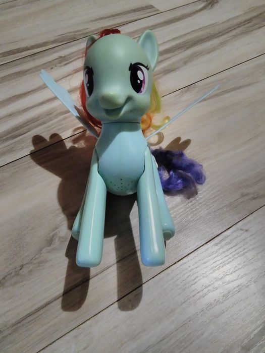 ,Lalka Twilight Sparkle,skaczący kucyk Raibow Dash