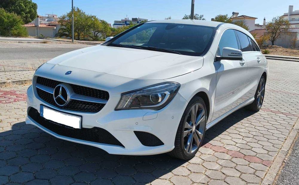 Mercedes-Benz CLA 180 Shooting Brake Style (122cv)