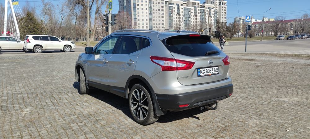 Ніссан Кашкай автомат дизель топова комплектація