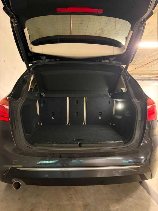 BMW 218 Active Tourer d Line Luxury Auto