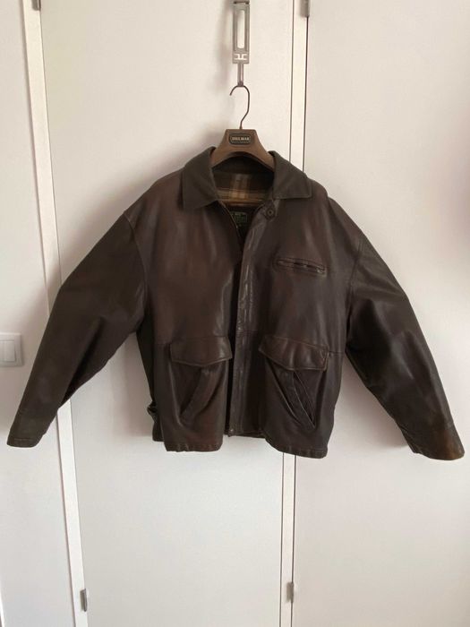 Blusão em Pele Tecido no Interior