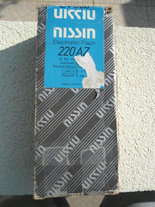 Flash Nissin 220 AZ Para maquinas fotográficas
