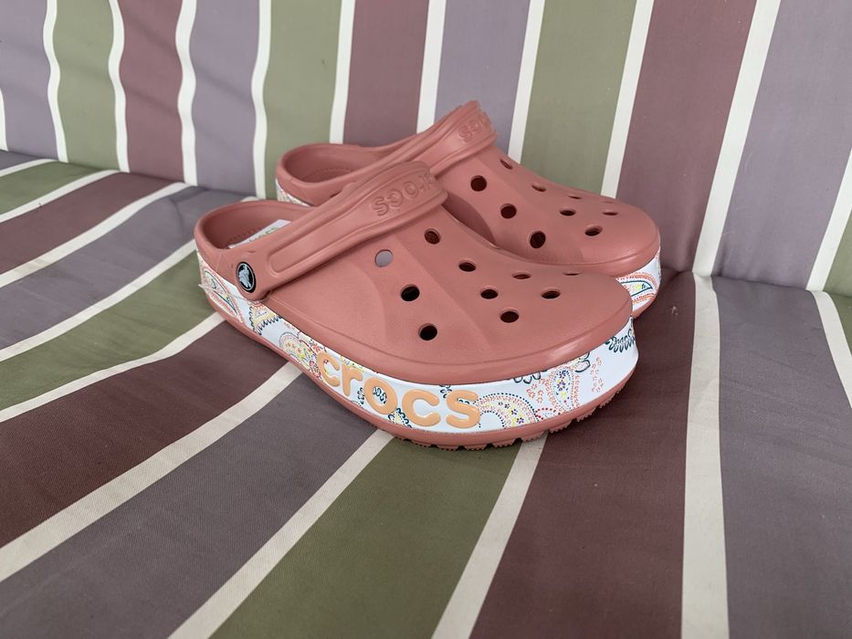 Крокси рожеві Шльопанці Crocs Bayaband 38, 39 розмір