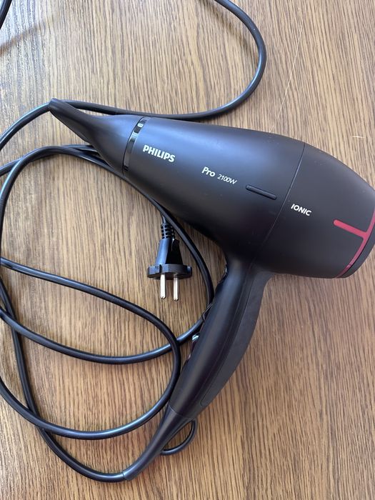 Фен Philips Pro 2100 W