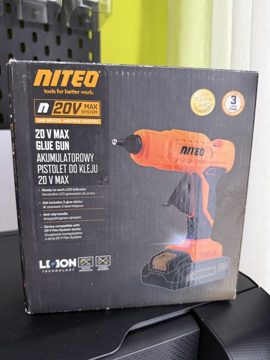 Akumulatorowy pistolet do kleju Niteo, nowy, Wrocław