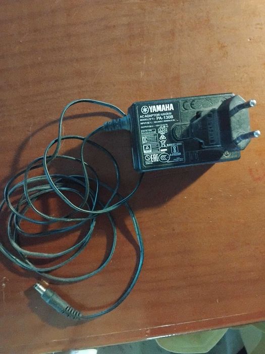 Teclado Yamaha PSR E363