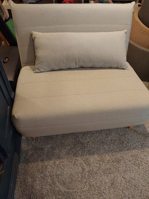 Kanapa rozkładana mała