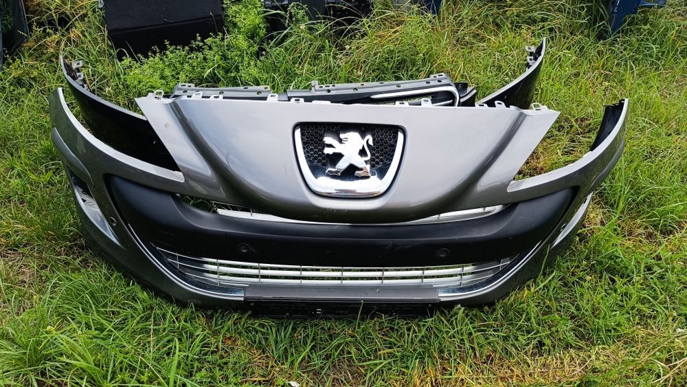 Бампер передний комплектный Peugeot 308 с 2007 по 2011