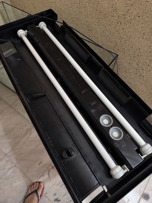 Aquario 300 Lts + Acessorios