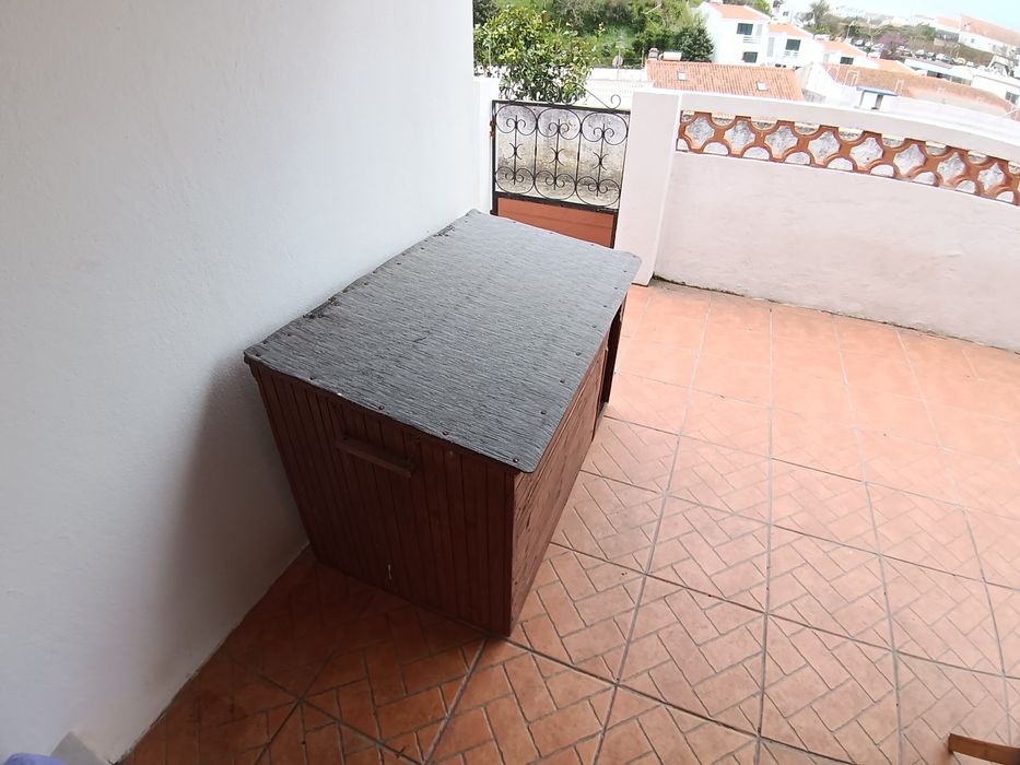 Casota para cão de madeira