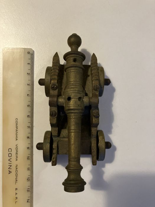 Mini canhao em metal