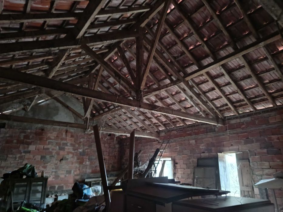 Vende-se barracao potencial para habitação