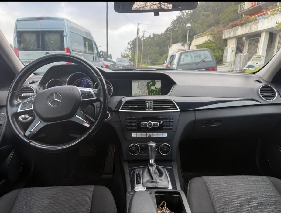 Mercedes-Benz C220 cdi Avantgarde automática