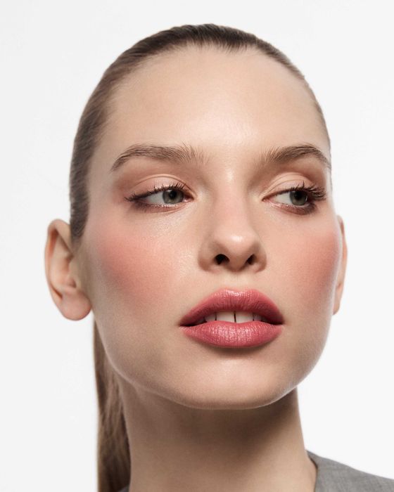 Inglot Kiss Catchers Pomadka do ust - 902 Blush Wine 4g