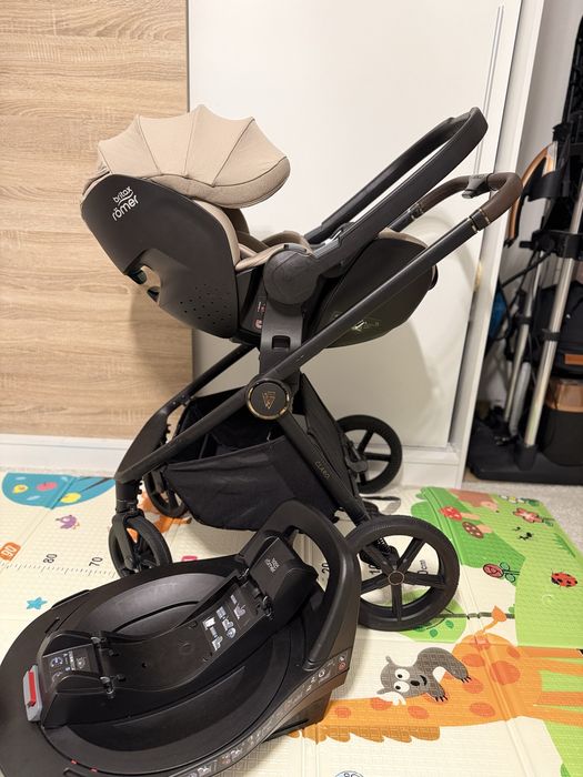 Venicci Claro wózek 3w1 + fotelik Britax Romer