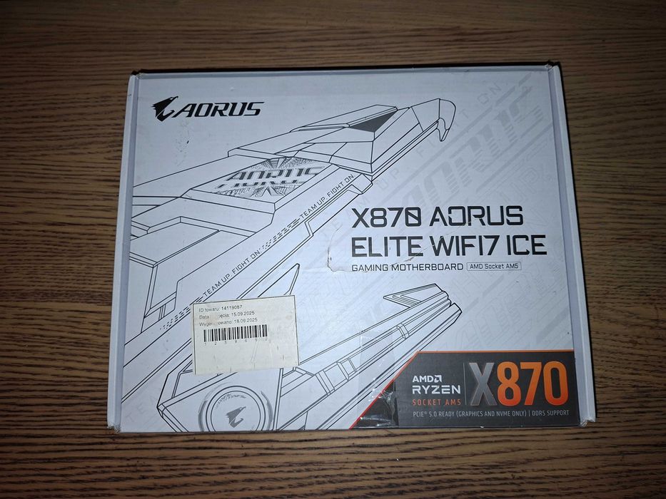 Proceror amd Ryzen 9 9950 3D I Gigabyte X870