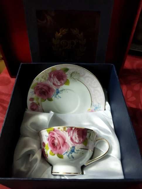 Chávena e Pires de Chá - D.R Porcelanas