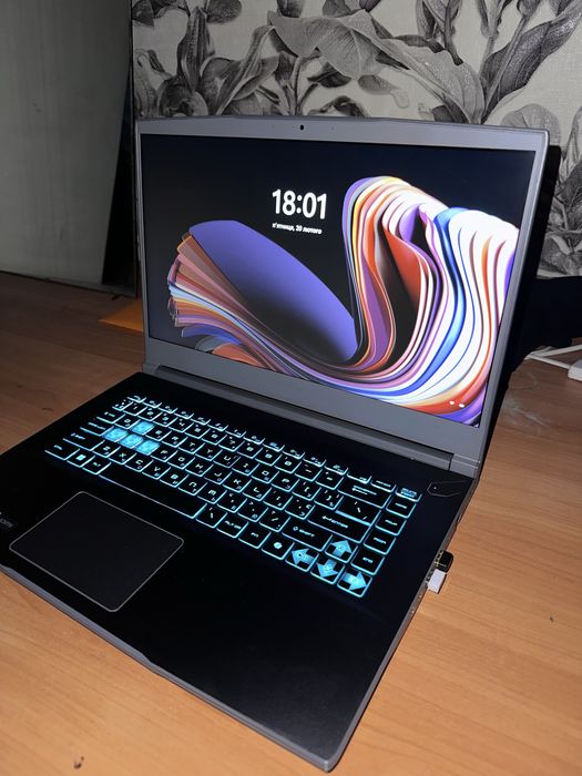 Продаю ноутбук MSI