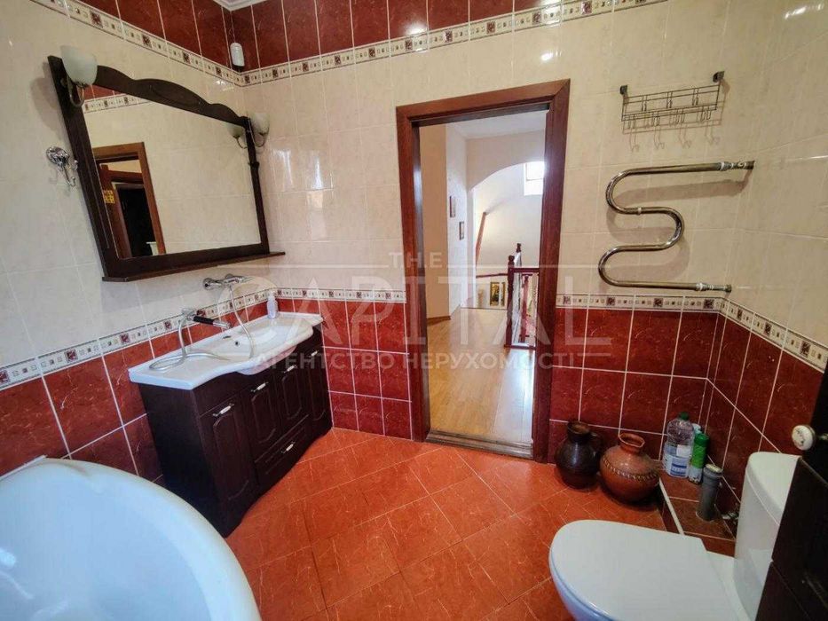 Продажа дома, Гатное, генератор , газ, 15-20 мин пешком м. Теремки