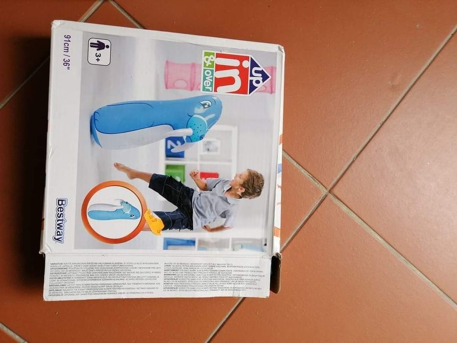 Insufláveis e colchões de praia 4€