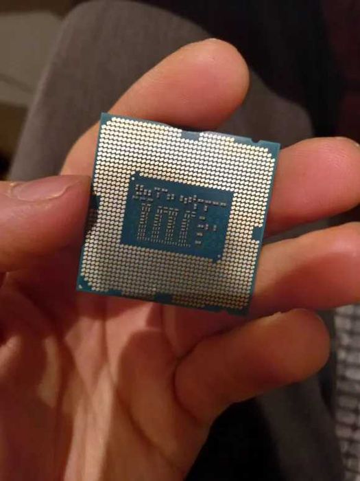 6Procesor Intel Core i5-4690 3.5 GHz