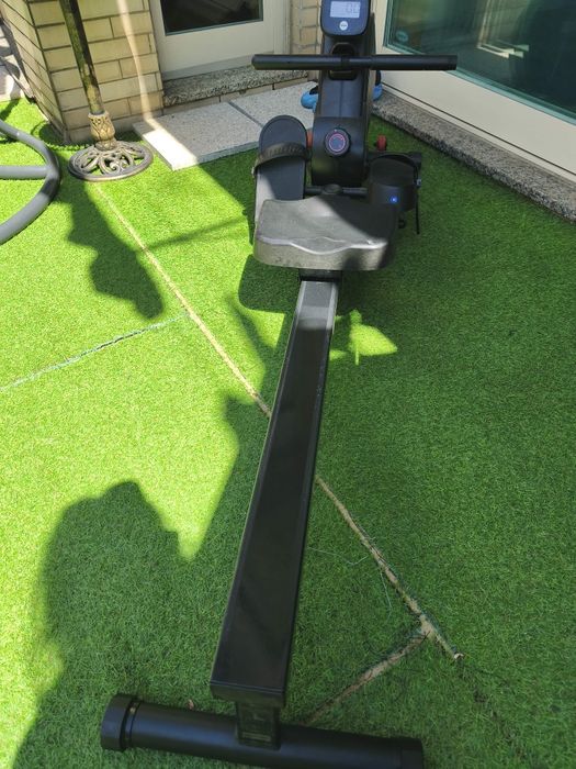 Rowing Machine467864526877501441