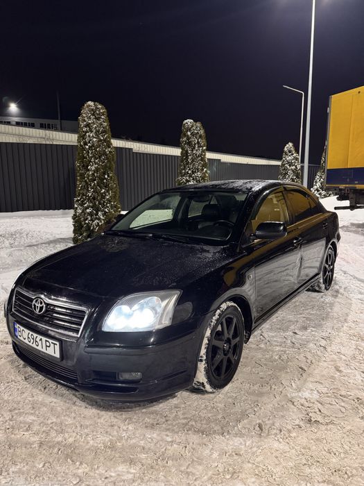Продаю Toyota avensis 2004 року