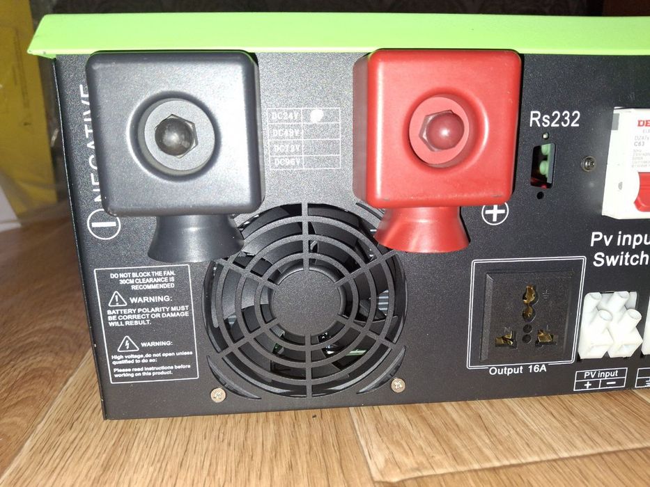 Солнечный гибридный инвектор