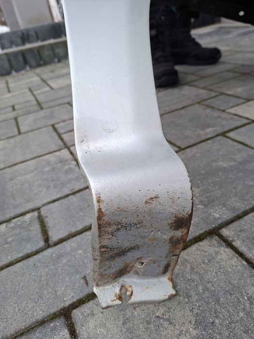 Skoda Octavia 1 blotnik przedni prawy srebrny 9102