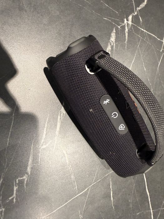 Glosnik jbl charge 6 uzywany