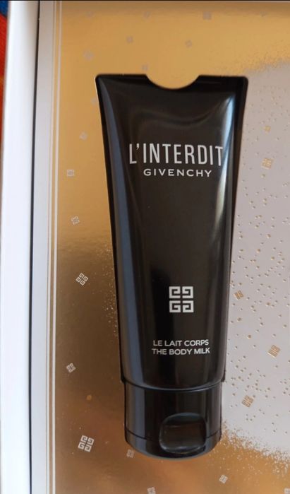 Givenchy L'Interdit mleczko