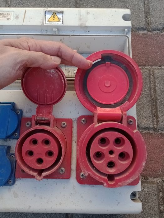 Rozdzielka budowlana