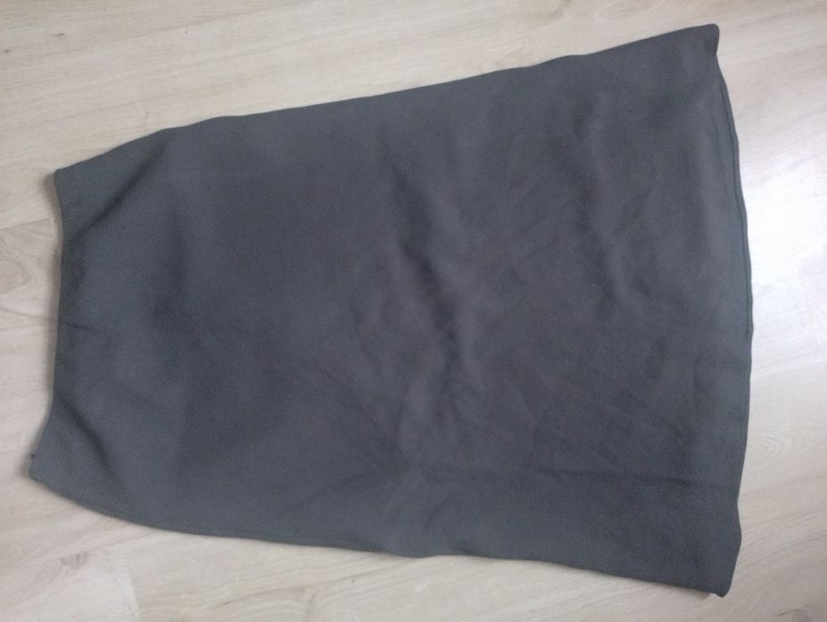 Długa bardzo elegancka spódnica