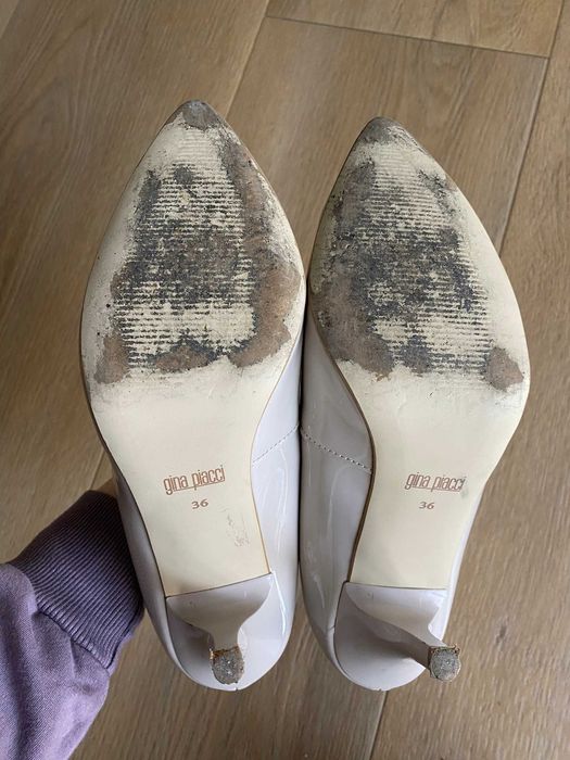 szpilki 36 skóra lakierowana beż obcas 7 cm gina piacci