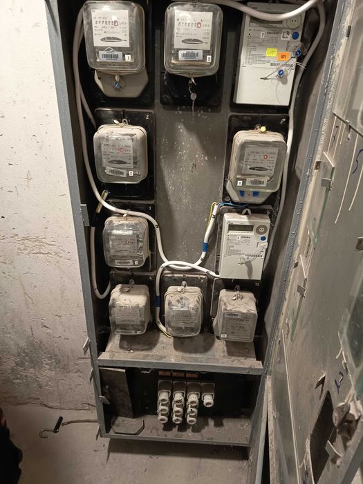 Elektryk - montaż i modernizacja instalacji elektrycznej.