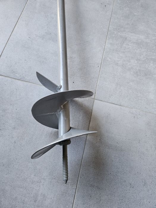 Świder do ziemi  15cm