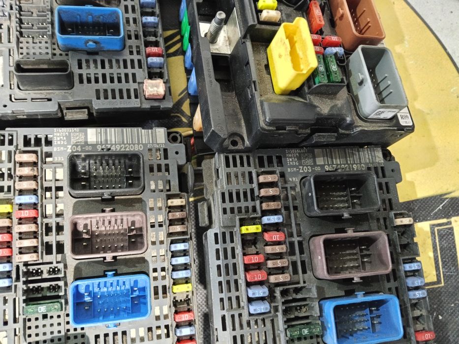 Блок BSM AB1 AB2 AB5 AB4 Z01 Z04 Z03 R01 R02 R03 R04 R05 L08 L11 L01