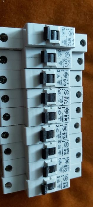 Wyłączniki nadpradowe, bezpieczniki