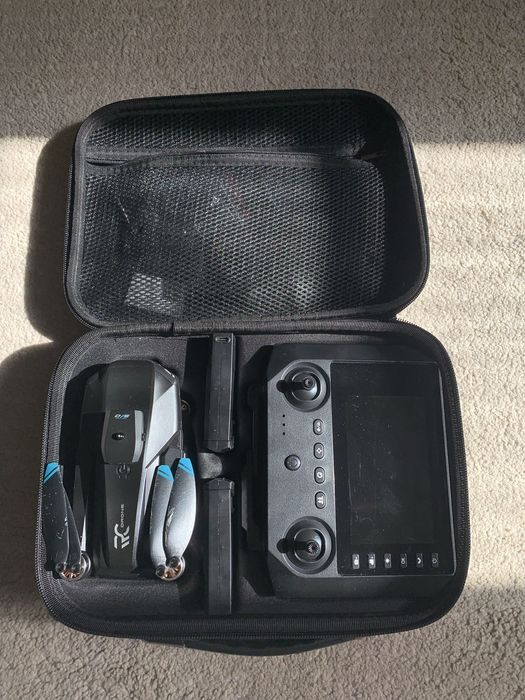 Drone svd com camera, 3 baterias, 1 comando, 4 Hélices novas