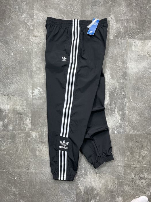 Жіночі спортивні штани adidas адідас originals track pants нові, м джоггери чорні плащівка оверсайз три полоски смужки балонові трек широкі з бірками