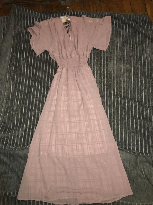Рожева довга сукня пудровое платье с коротким рукавом Размер М