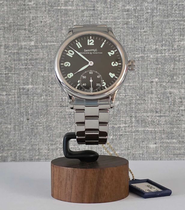 Чоловічий годинник Eberhard & Co 21016 Mechanical Swiss 43mm
