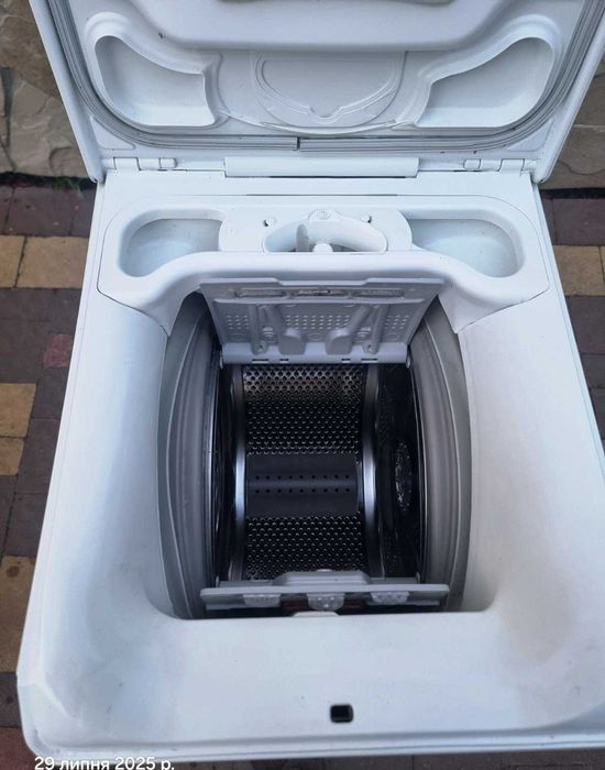 Пральна машина 40 см AEG 6000 Series L6TB40460 б/у з Німеччини