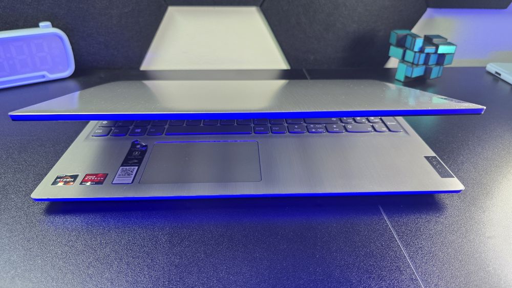 Portátil Lenovo IdeaPad 15.6" | Ryzen 3 | 8GB RAM | SSD Rápido | Windo