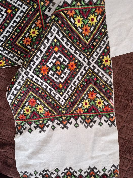 Старовинний вишитий рушник