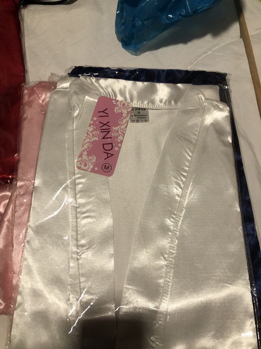 Conjuntos roupão e camisa de noite, novos